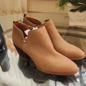 Elegant Tan Ankle Booties